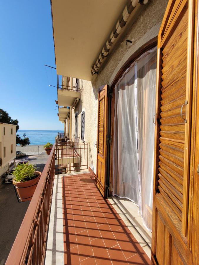 Casa Vacanze Paolo e Francesca - Monolocali Scilla Exterior foto